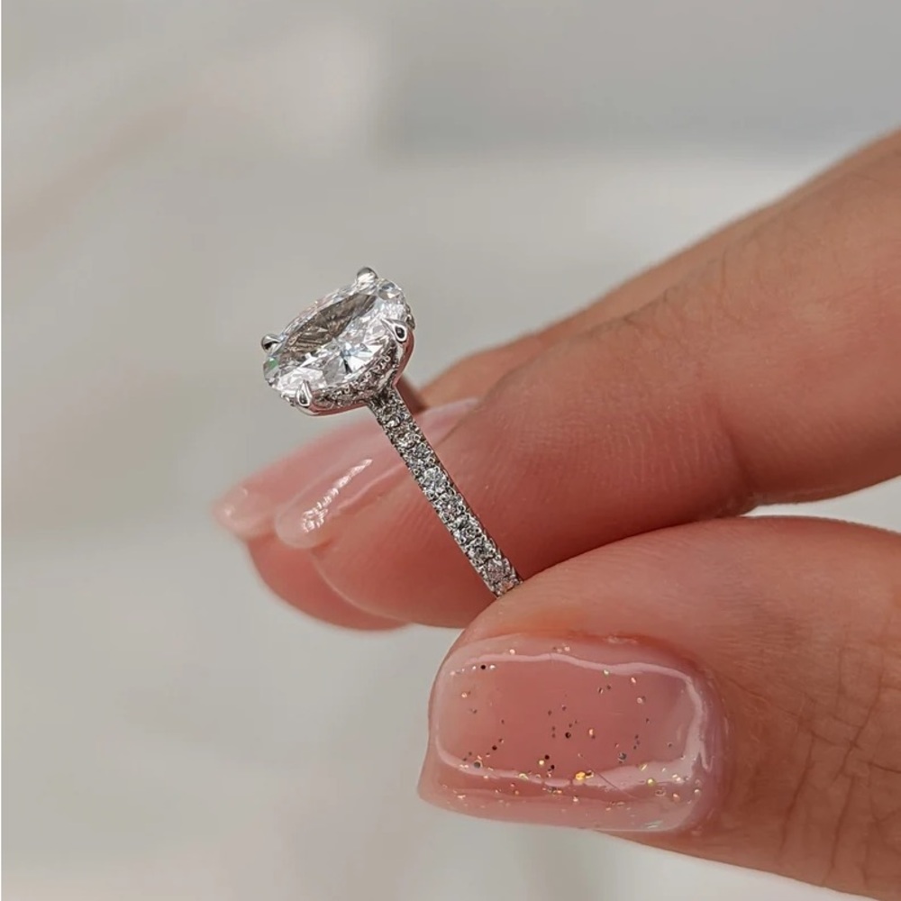 2 Carat Oval Cut Moissanite Engagement Ring By North Jewelry - Picture 5 of 6